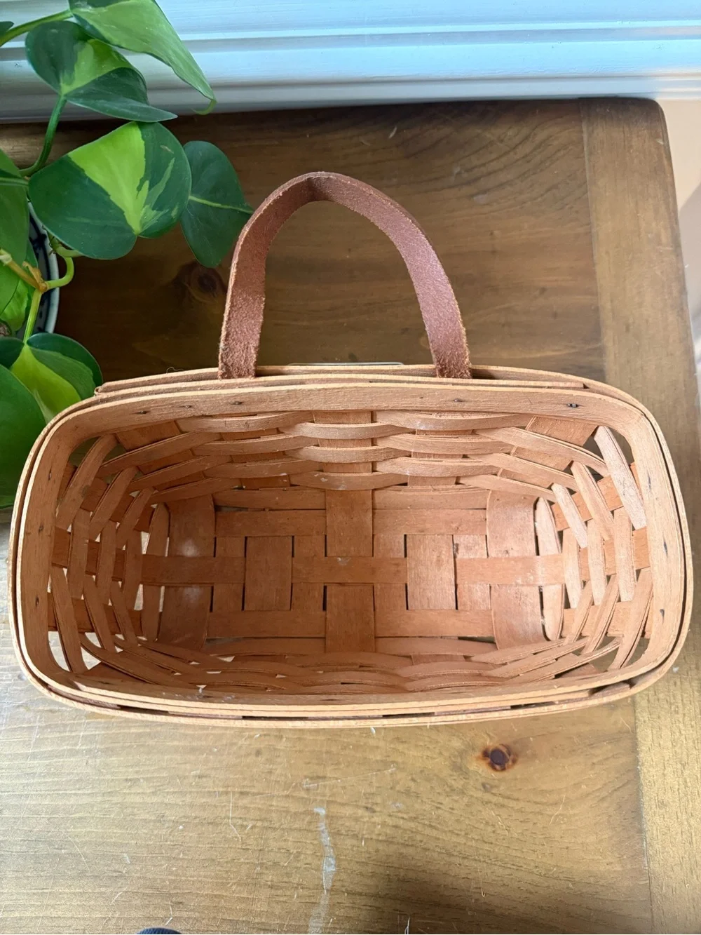 1990 Longaberger vintage Medium Key Basket woven leather handle cottagecore EUC